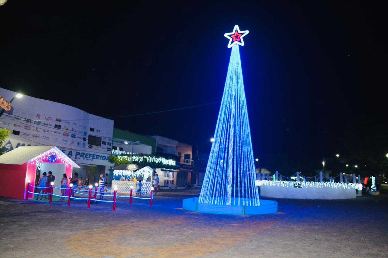 Notícia | Anadia ganha brilho e luz com decoração natalina | Prefeitura  Municipal de Anadia - AL