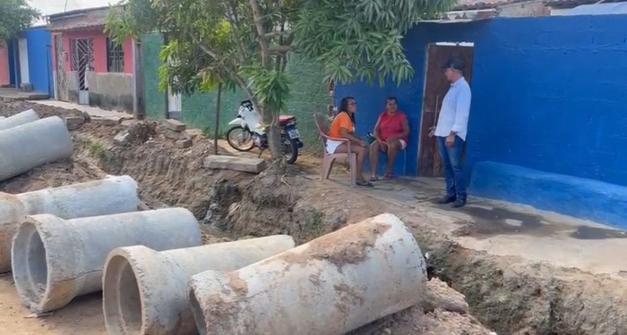 Prefeitura realiza obra de esgotamento sanitário no Conjunto Ilda de Oliveira