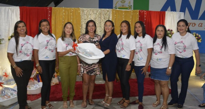 Assistência Social homenageia 200 mães do Programa Criança Feliz