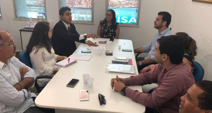 Prefeito Celino Rocha reúne secretariado para avaliar ações dos primeiros meses do ano